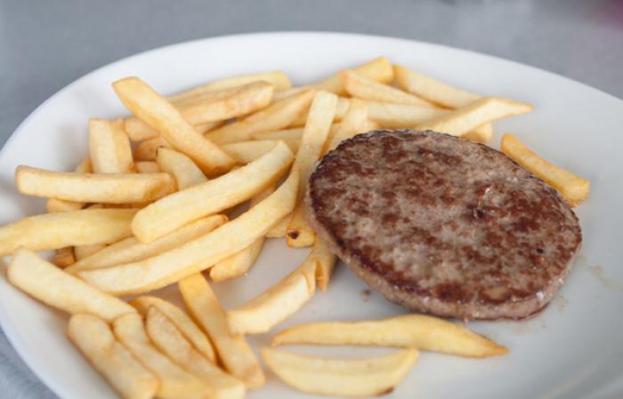 Steak haché frites Steak-haché-frites
