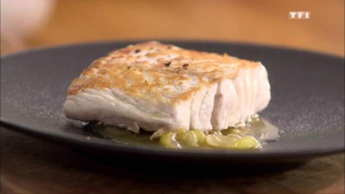 Filet de colin vapeur et sa sauce au citron Filet-de-colin-vapeur-et-sa-sauce-au-citron