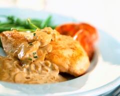 Poulet à la crème et aux champignons Poulet-à-la-crème-et-aux-champignons