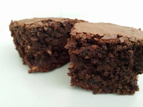 Brownie allégé aux cranberries et nougatine (elodien)-companion Brownie-allégé-aux-cranberries-et-nougatine-(elodien)-companion