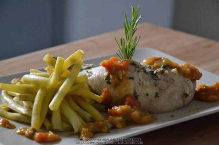 Cuisses de poulet, haricots beurre et sauce tomatée au massalé – cuisson 2 étages (maëvab)-companion