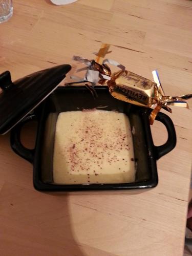 Duo de mousses chocolat blanc / chocolat praliné (sihnoh)-companion Duo-de-mousses-chocolat-blanc-/-chocolat-praliné-(sihnoh)-companion