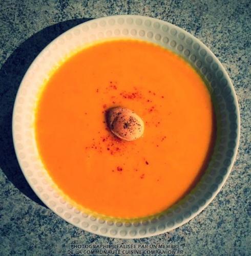 Velouté-patate-douce,-potimarron,-curry,-coco-(chocolat1508)-companion