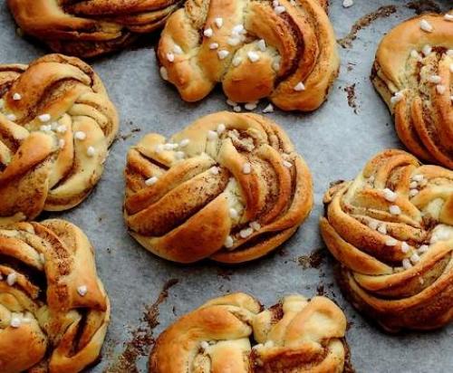 Brioches à la cannelle (kanelbullar de suède)-thermomix Brioches-à-la-cannelle-(kanelbullar-de-suède)-thermomix