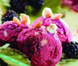 Glace-veloutée-aux-mûres-thermomix