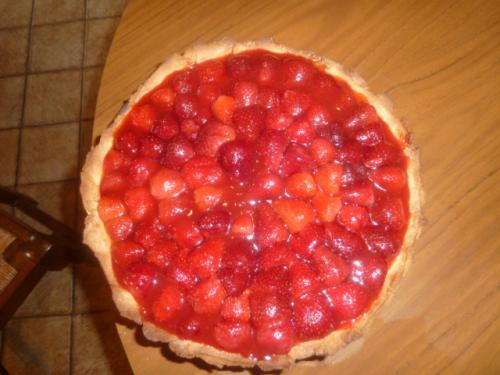 Tarte au fraises  sur pâte sablée et coulis de fraises au miel-thermomix