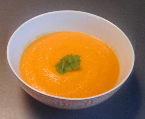 Soupe de carottes et persil plat-thermomix Soupe-de-carottes-et-persil-plat-thermomix