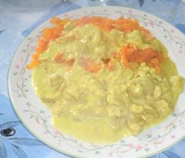 Sauté de porc au curry et tagliatelles de carottes-thermomix