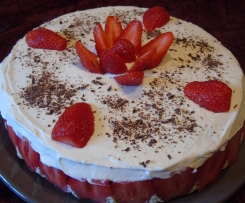 Fraisier - mousseline vanille - génoise chocolat-thermomix Fraisier---mousseline-vanille---génoise-chocolat-thermomix