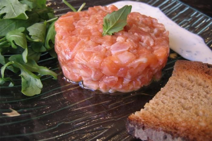 Tartare de saumon Tartare-de-saumon