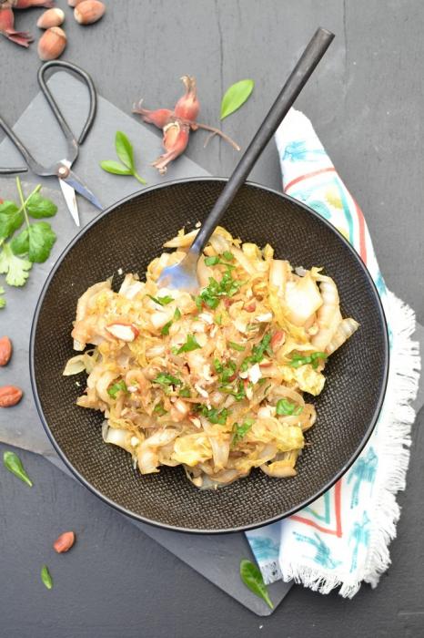 Wok de chou chinois sauté aux noisettes et sésame Wok-de-chou-chinois-sauté-aux-noisettes-et-sésame