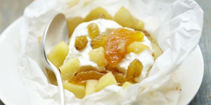 Papillotes-de-fruits-et-carré-frais