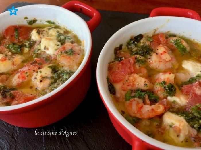 Cassolettes-de-crevettes-à-l’ail-et-feta