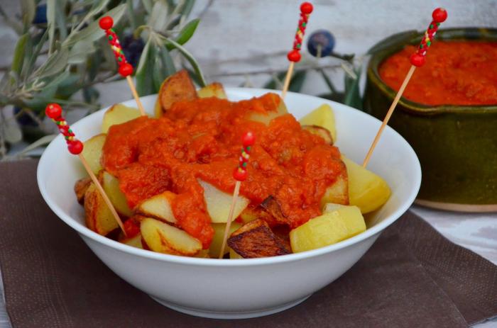 Patatas-bravas