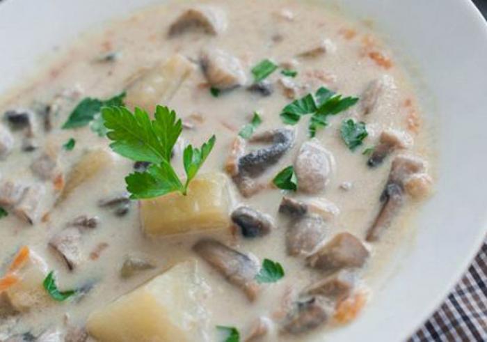 Soupe aux champignons et pommes de terre Soupe-aux-champignons-et-pommes-de-terre-