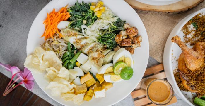 Gado-gado indonesien a la sauce cacahuete