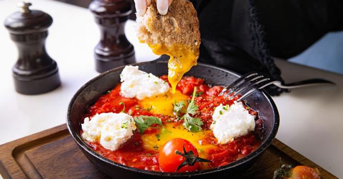 Menemen, les oeufs a la turque tomates-poivrons