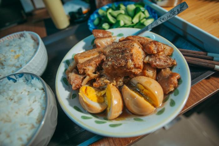 Poulet adobo philippin (mijote soja-vinaigre)