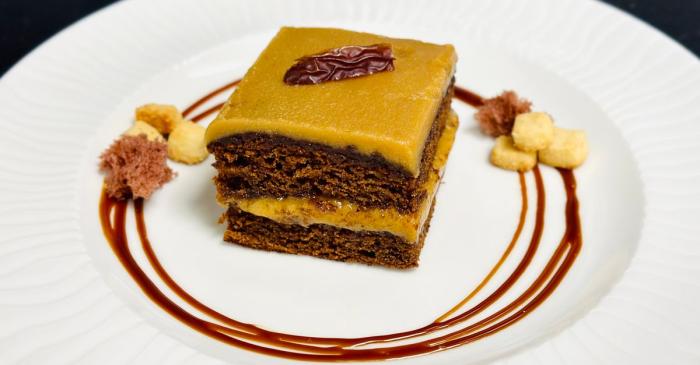 Sticky toffee pudding, le moelleux anglais aux dattes et sa sauce caramel